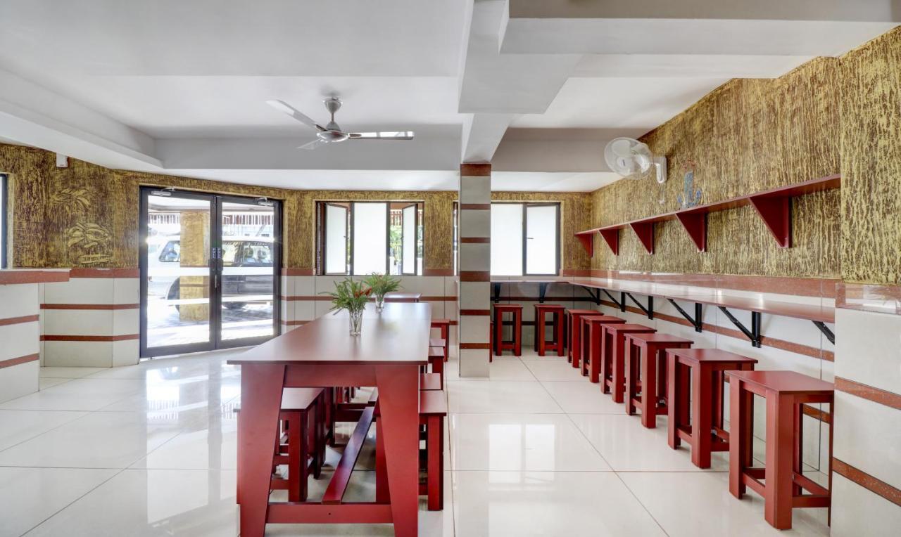 Tri-Star Presidency Cochin Hotel Kochi Exterior foto